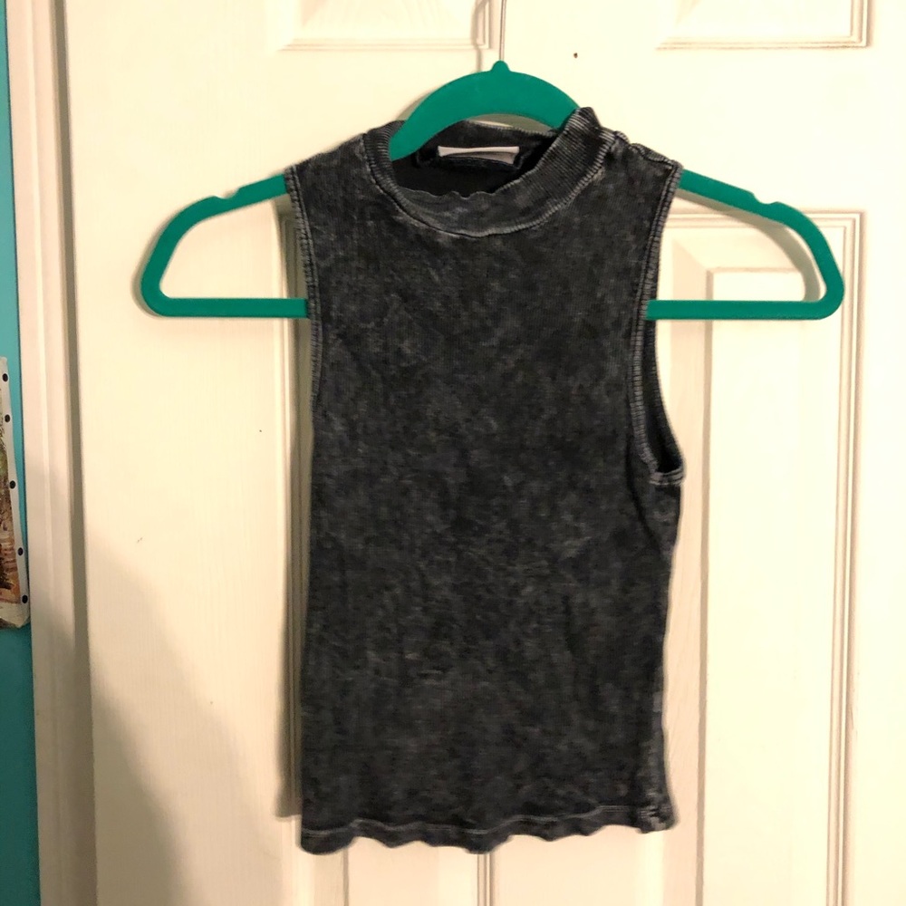 Medium tank top